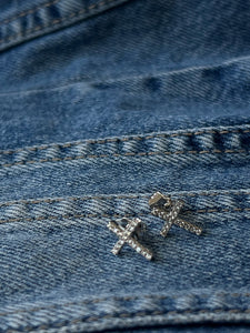 Cross studs