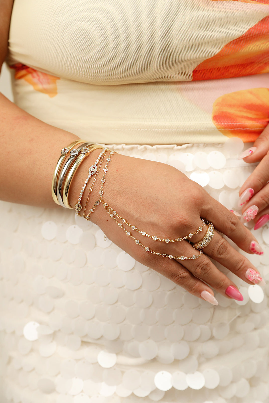 Elegant Round Cuff Bracelet