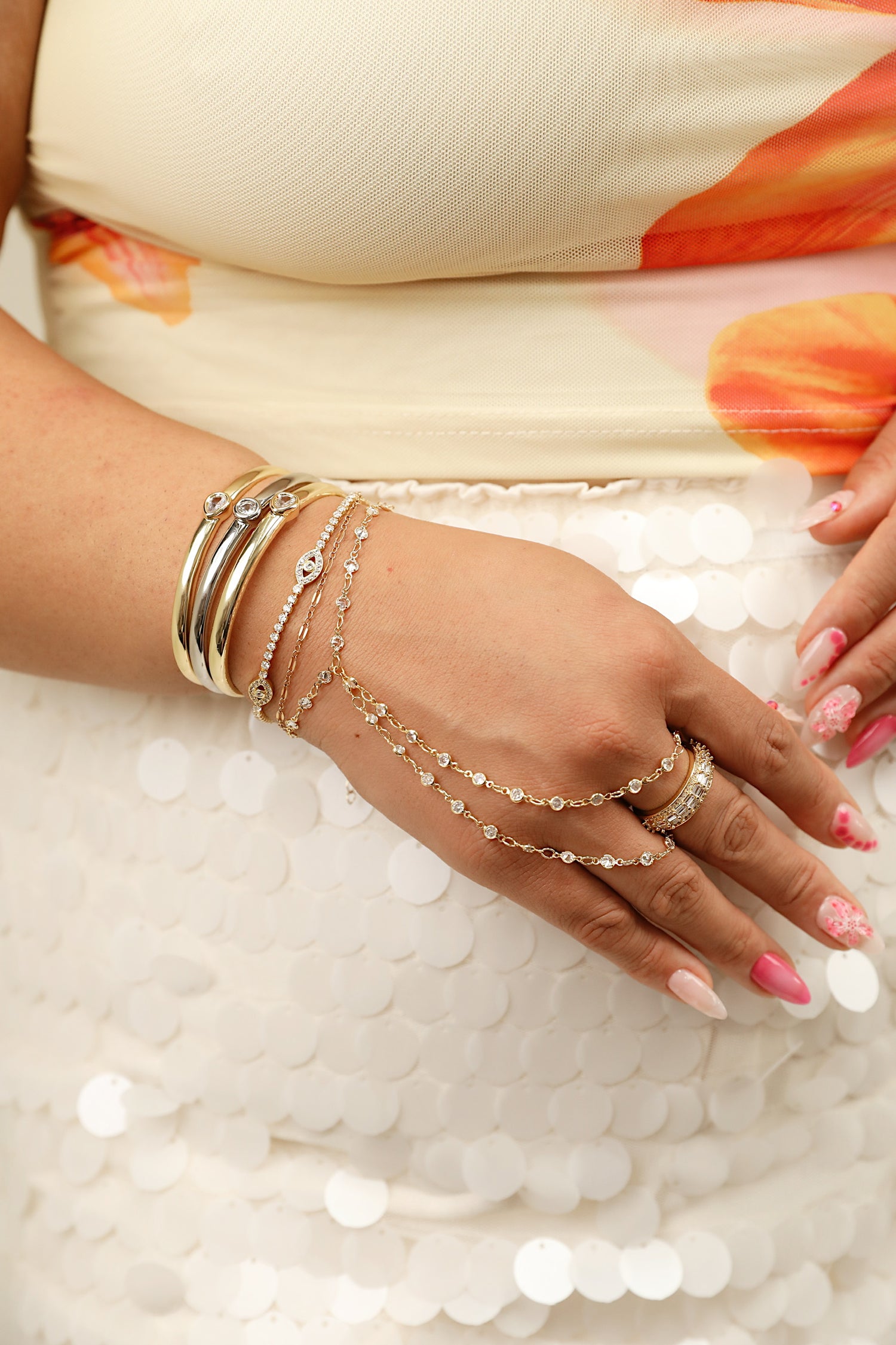 Elegant Round Cuff Bracelet