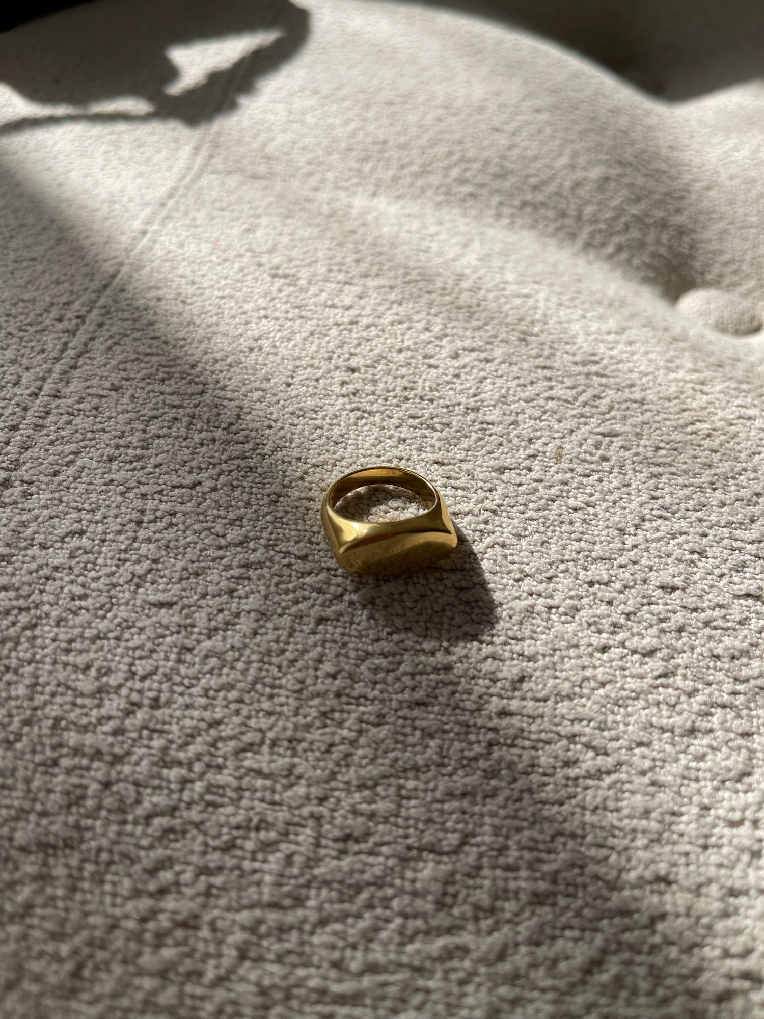 Oval Signet Rings