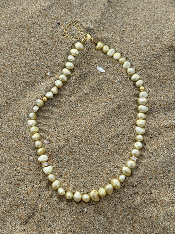 Bella Pearl Necklace