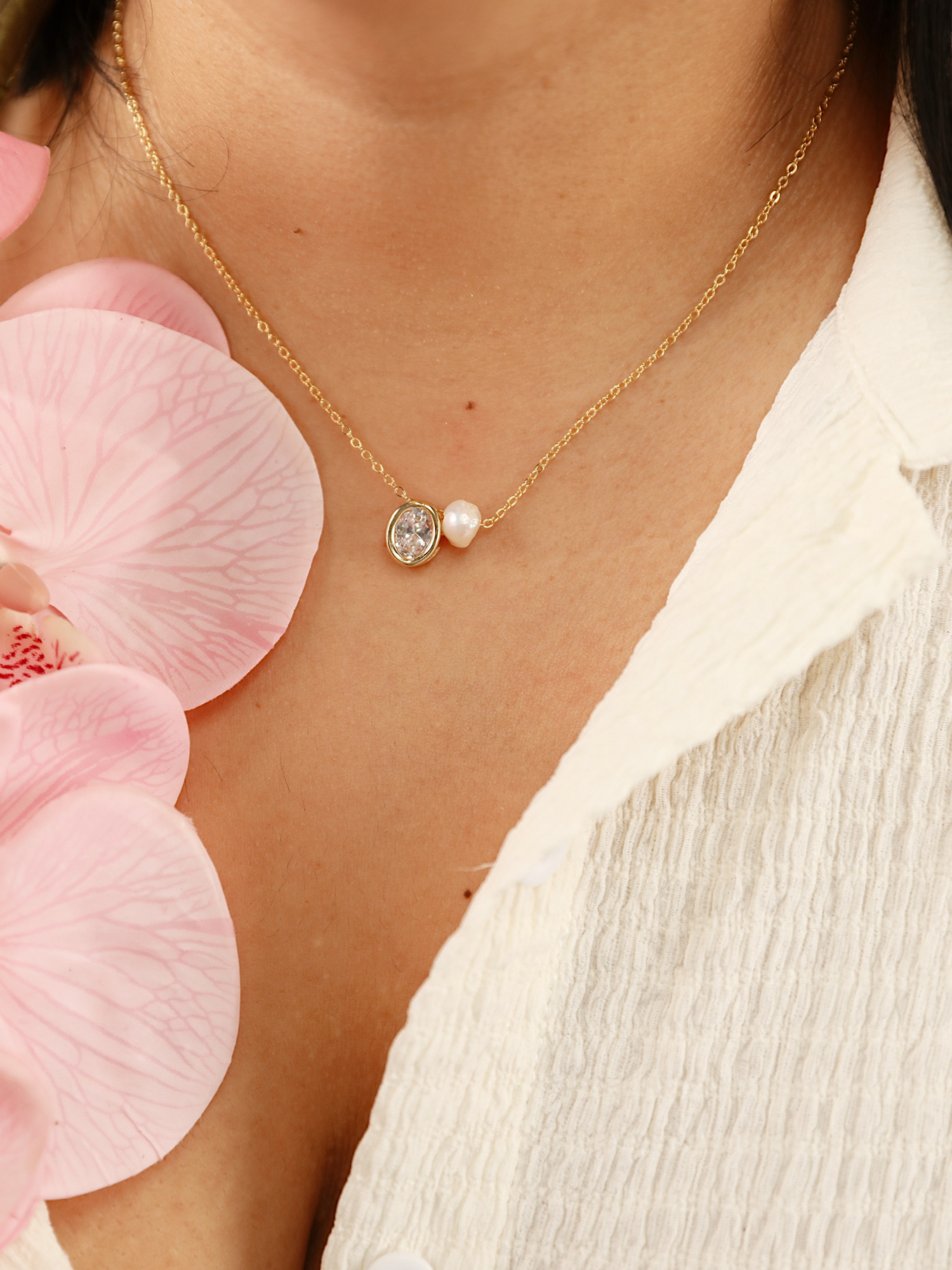 Lily Necklace