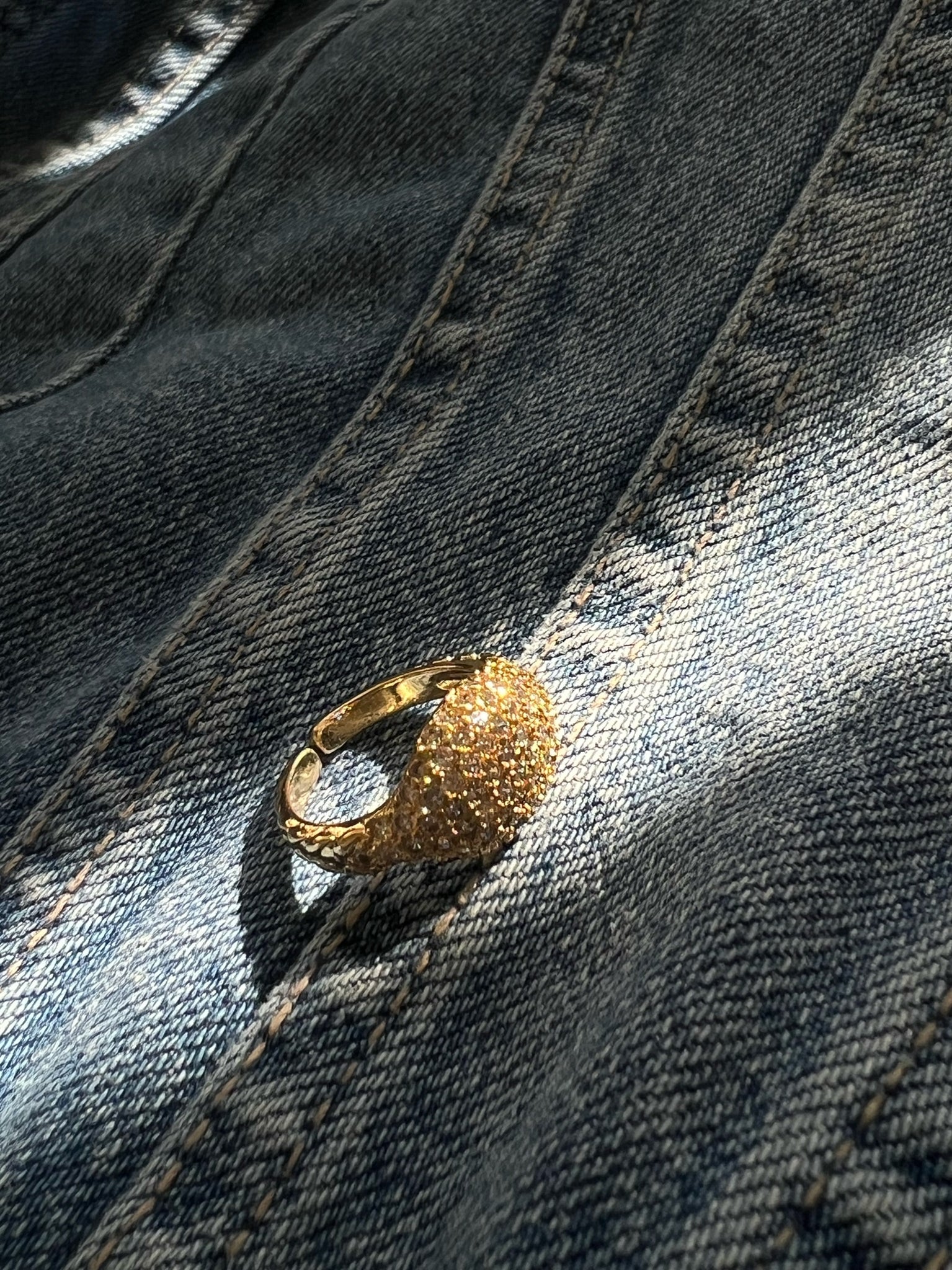 Ava Ring